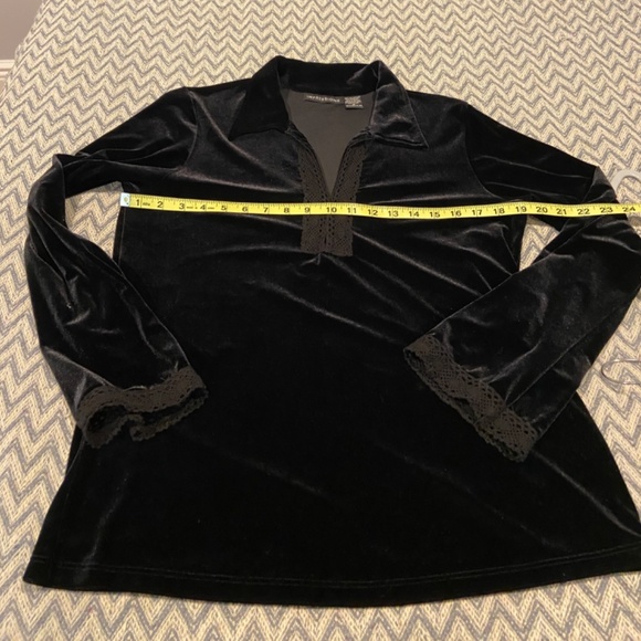 Impressions Velour Black Long Sleeve Shirt - Size Medium - Picture 5 of 9